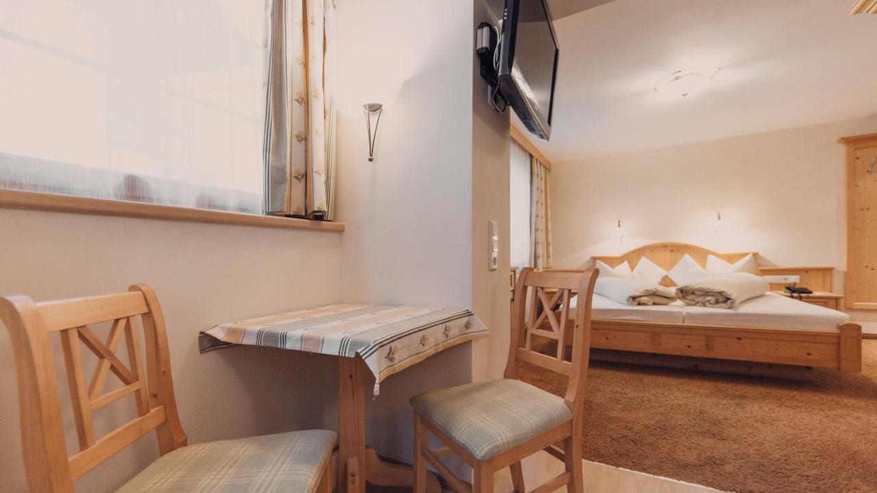 Hotel Tanzer Ischgl Ngoại thất bức ảnh