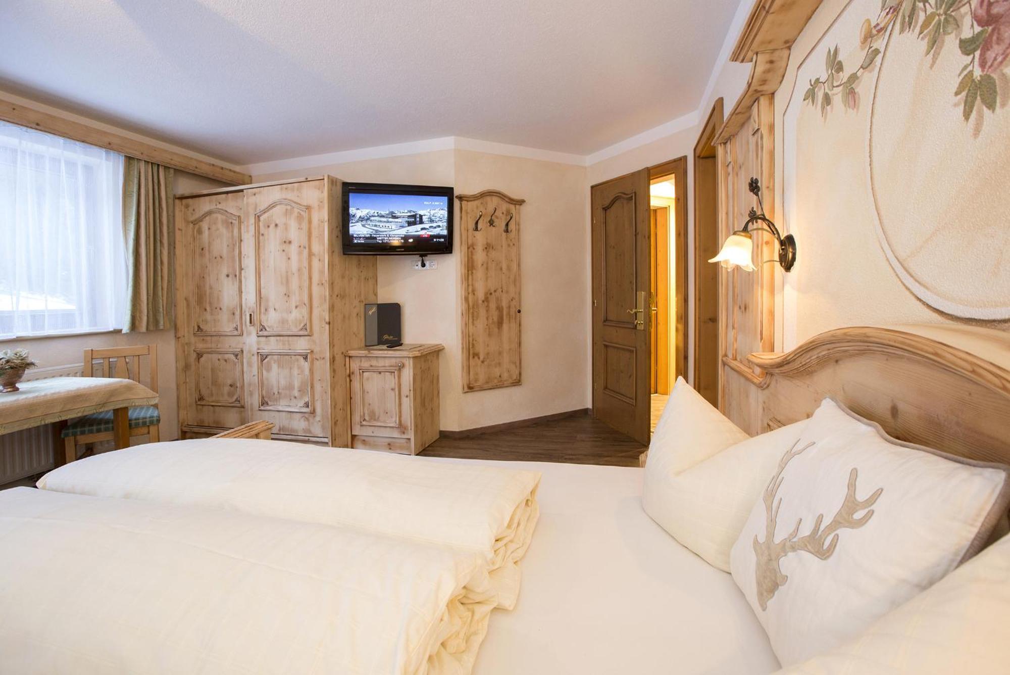 Hotel Tanzer Ischgl Ngoại thất bức ảnh